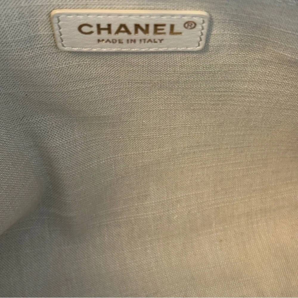 Limited Edition ! NWT Large Gold Calfskin Chanel Deauville Tote - Picture 12 of 15